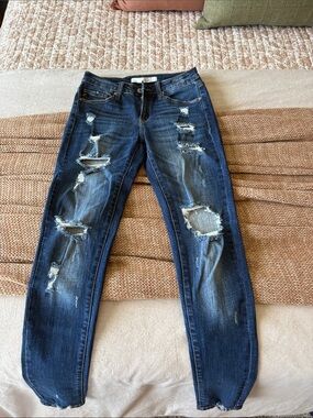 KanCan Women's Low-rise Skinny Distressed Dark Blue Jeans